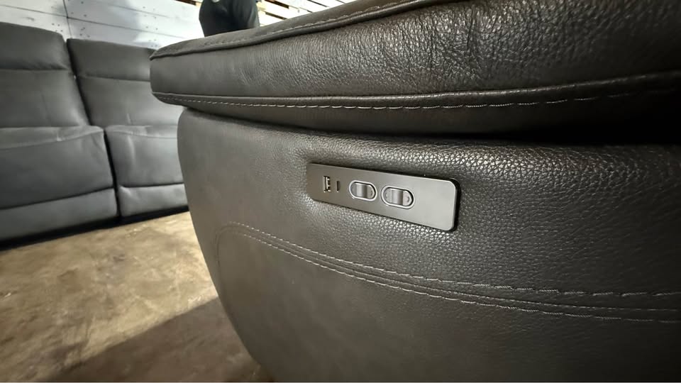 Wylder 6pc Power Reclining Sectional Leather